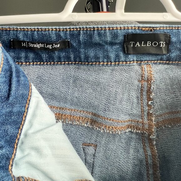 Like New Talbots Straight Leg Jean - Picture 3 of 3